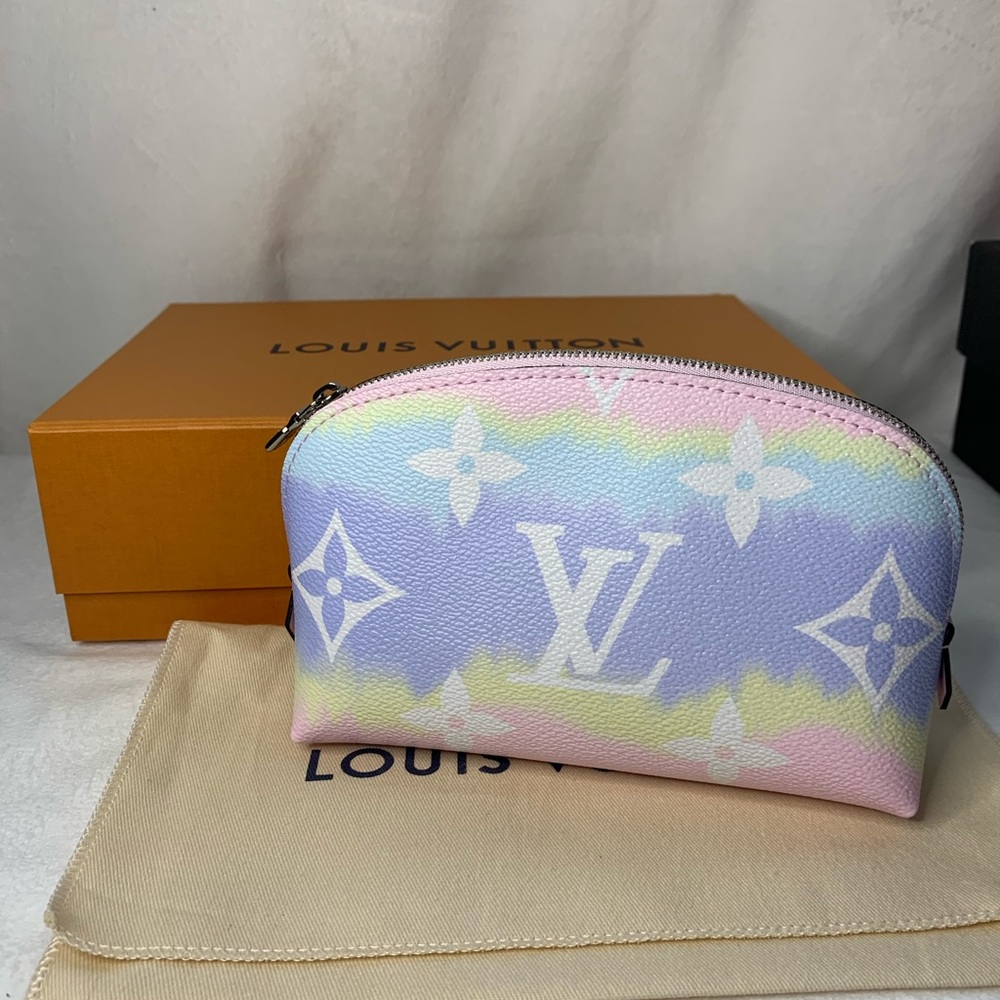 Louis Vuitton ESCALE Cosmetique
